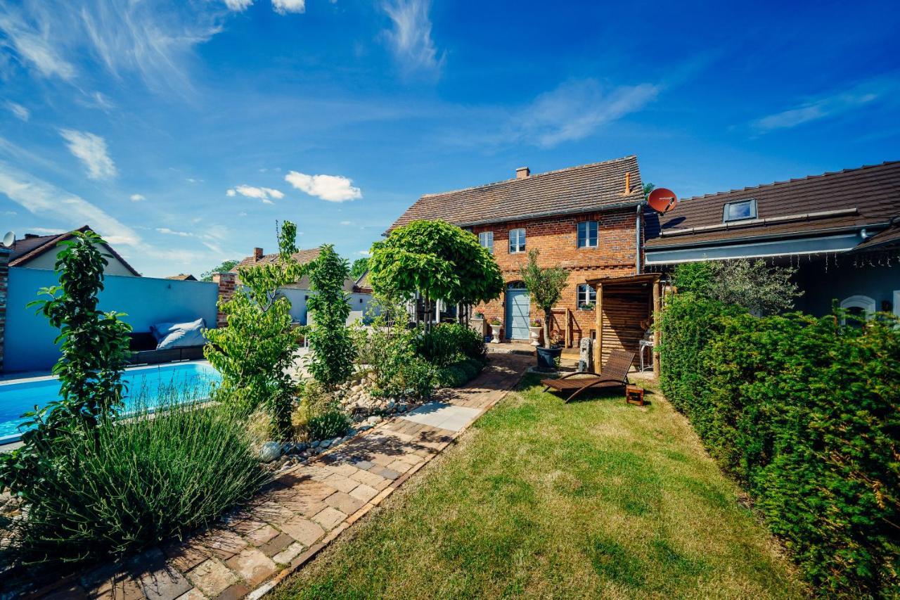 Alte Schmiede Mit Sauna, Pool Und Whirpool Im Aussenbereich Schoenstes Ferienhaus Der Lausitz Elsterheide 외부 사진