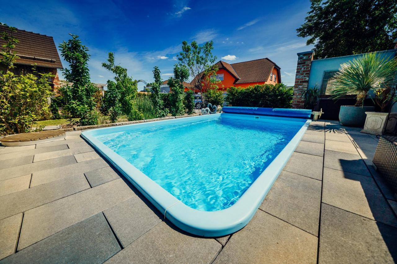 Alte Schmiede Mit Sauna, Pool Und Whirpool Im Aussenbereich Schoenstes Ferienhaus Der Lausitz Elsterheide 외부 사진